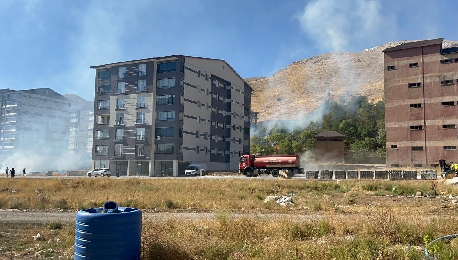 bitliste cikan yangin agaclara zarar verdi qnwK34qV