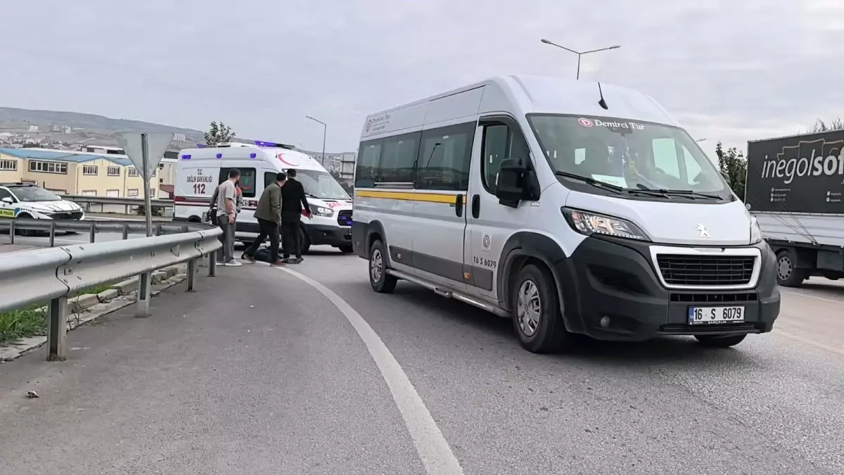 bursada minibus yaya carpti yasli adam agir yarali zAiRJtiU.jpg