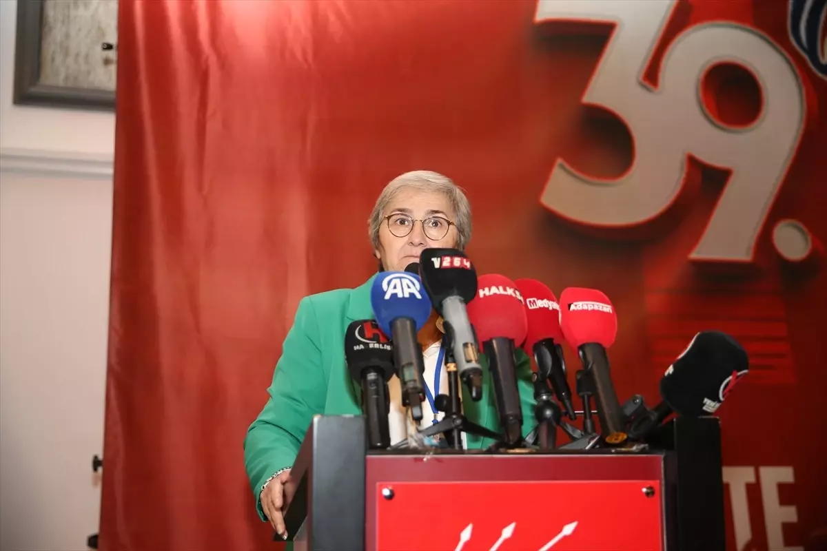 curoglu yeniden chp sakarya il baskani LhCSnw8K.jpg