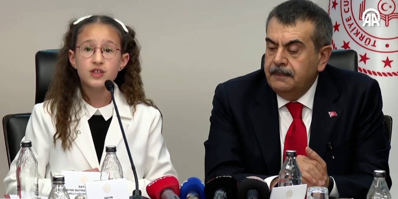 Defne’nin Bir Günlük Milli Eğitim Bakanlığı Görevi: İlk Açıklamaları ve İcraatları
