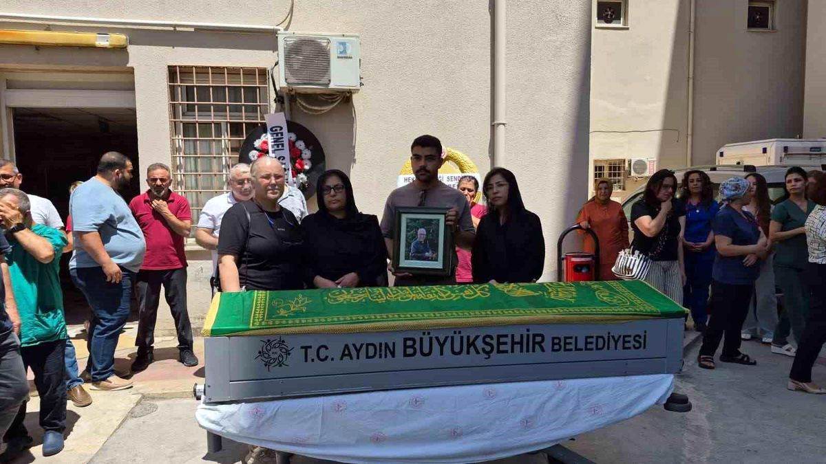 Söke’nin sevilen doktoru Op. Dr. Kaplan, gözyaşlarıyla uğurlandı