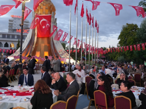 Ankara keciorende 15 temmuz sehitleri dualarla anildi nnjyIbPE