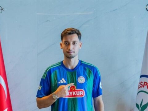 Besiktasta ayrilik resmilesti turk futbolcu super lig ekibine imza atti wqi3ksvY